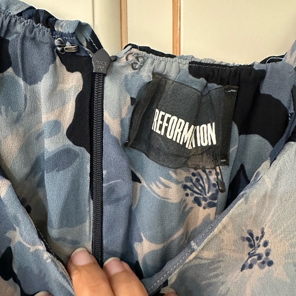 Reformation Odessa Dress in Fontaine (19) - Picture 7 of 8